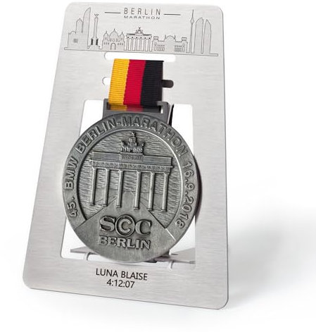 Medagliere da tavolo personalizzato di Maratona di Berlino - Porta medaglie Running in acciaio inossidabile di alta qualità con incisione laser - Personalized Medal holder Marathon Runner Gift
