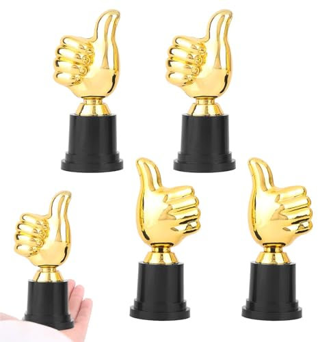 Lot de 4 trophées pour enfants - Trophée doré - Cadeau personnalisé - Trophée - Pour anniversaire d'enfant - Meilleure reconnaissance - Mini coupe de football - Gagnant du sport