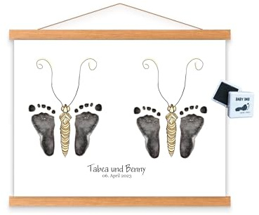 Fußabdruck Set Zwillinge personalisiert, Geschenk zu Geburt, Babyparty, Taufe, Zwillingsfußabdrücke, Wanddeko Twins Babyzimmer Wald- und Safarimotive, Geburtsposter Zwillinge (Schmetterlinge)