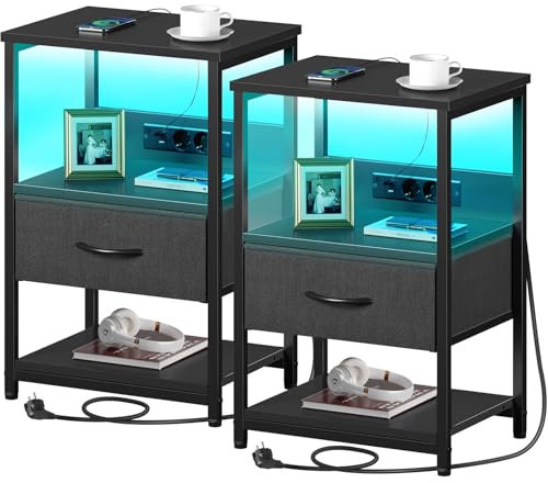 Rolanstar Nachttisch mit LED 2er-Set, Beistelltisch mit Steckdose & Stoffschublade, 3-stufiger Sofatisch mit offenem Regal, perfekt für Schlafzimmer, Wohnzimmer, kleine Räume, 40 x 30 x 60 cm