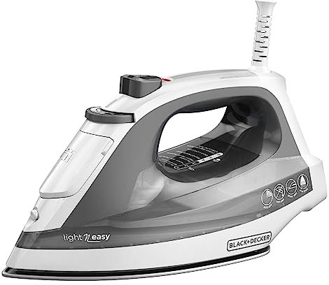 Compact Steam Iron Grey IR1020S BLACK + DECKER LIGHT N'EASY