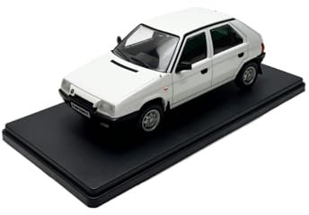 Modellauto Im Maßstab 1/24 Für Skoda Favorit Legierung Metall Casting Kunst Ornamente Modell Auto Weiß Erwachsene Sammlung Display Für Die Sammlung