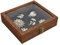 MOOCA Kleine Holz-Schmuckvitrine aus gehärtetem Glas mit herausnehmbarem schwarzem luxuriösem Samt-Schmuck-Display-Pad, tiefes 5,6 cm Design für Sammlerstücke, braune Farbe.