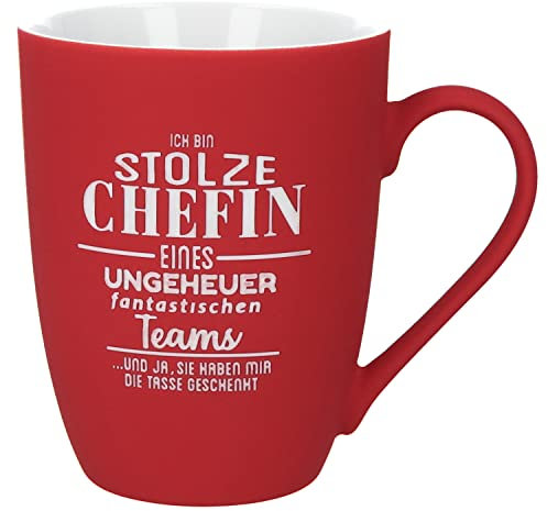 Spruchreif | SOFT-TOUCH-Tasse mit beidseitiger Gravur Ich bin stolzer Chefin… | Geschenk für Chefin vom Team, Arbeit & Büro| Hochwertige Tasse mit weicher Oberfläche