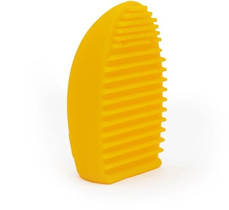 Intirilife Pinsel Reiniger aus Silikon in Gelb - 7.3 x 5.5 x 3 cm - Make Up Pinsel Reinigung Kosmetik Pinsel Reinigungsmatte Pad für Makeup Pinsel und Schwämmchen