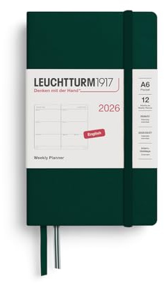 LEUCHTTURM1917 372727 Wochenkalender Pocket (A6) 2026, Forest Green, Englisch