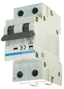 Interruttore magnetotermico 1P+N 20A 6kA Classe C per protezione dei circuiti elettrici e prevenzione del sovraccarico.