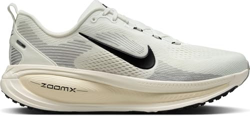 NIKE Herren Vomero 18 Sneaker, Summit White/Black-Coconut Milk, 44 EU