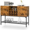 KOMFOTTEU Credenza Cucina in Stile Industriale, Cantinetta Vino in Legno con 2 Armadi a Porta e Ripiano in Rete Ferro, Armadio da Cucina Basso con Armadietto per Vino, Marrone, 120 x 40 x 85 cm
