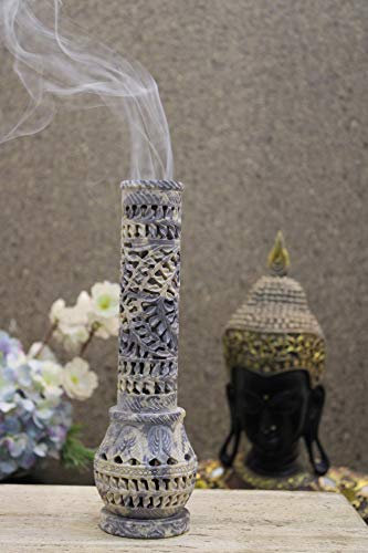 KC KULLICRAFT Handgeschnitzter Speckstein-Räucherstäbchenhalter/Kerzenhalter/Teelichthalter in floraler Jaali-Arbeit in Flaschenform (6,3 x 6,3 x 25,4 cm)