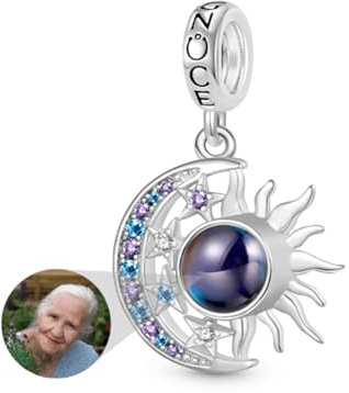 GNOCE Charm Anhänger Projektion Personalisierter Foto Anhänger Herz Bead für Charm Armband Schmuck Geschenk für Damen Herren (Mond Sonne)