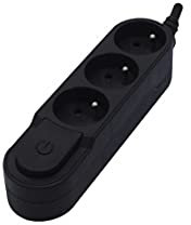 Chacon Bloc Multiprise EU Design 3X16A avec Interrupteur - 1,5 m - Noir ou Blanc, 230 V (Couleur aléatoire)