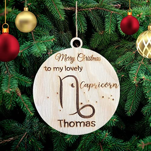 Personalisiertes Steinbock Zeichen des Sternzeichens Baumschmuck Holz Baum Ornament Gravur Name Weihnachtskugel Geschenkkarte Einsatz für Familie und Freunde