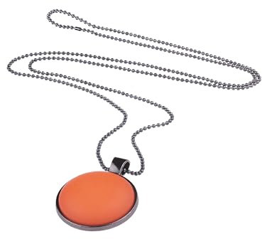 Adi-Modeschmuck lange Damenkette 'Freya', 25mm Polaris Cabochon in einem schwarzen Anhänger, zarte schwarze Kugelkette, handgefertigt in Berlin (Orange)