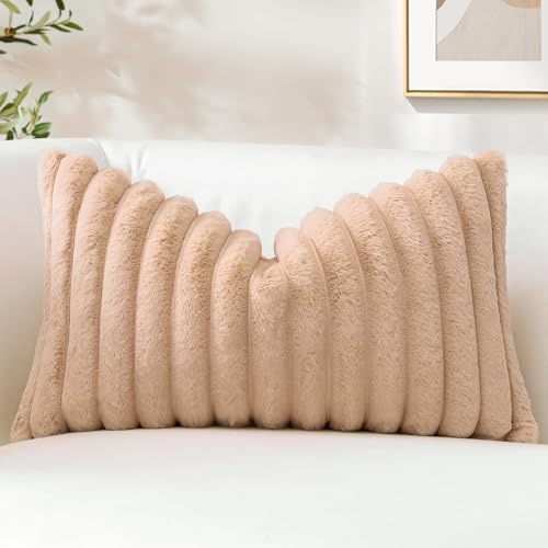 Sungeek 1 Stück Plüsch Samt Kissenbezug, Kunstpelz Weich Kissenbezüge Sofakissen Dekokissen Deko Zierkissenbezüge Flauschig Kissenhülle für Schlafzimmer Wohnzimmer (40x60cm, Hellbraun)