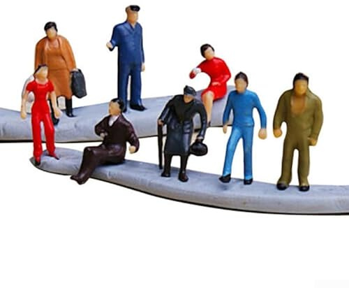 Gemischtes Set mit 24 Modellfiguren für realistische Eisenbahnlandschaft