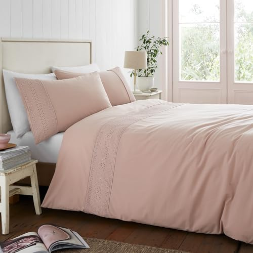 Catherine Lansfield Bettwäsche-Set für Doppelbett mit Lochstickerei und Kissenbezügen, Blush Pink