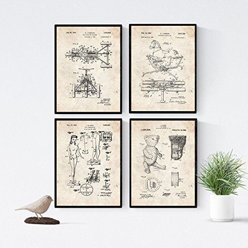 Nacnic Vintage Kinderspielzeug Patent Poster 4-er Set. Vintage Stil Wanddekoration Abbildung von Puppen und Spielen. Verschiedene geometrische Alte Erfindungen Bilder ohne Rahmen. Größe A4.