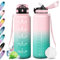 Sportflasche 1.5L, Wasserflasche mit Strohhalm, Trinkflasche Auslaufsicher, Sport Wasserflasche mit Zeitmarkierung, Kohlensäure Geeignet, Trinkflasche Groß für Fitness, Yoga, Outdoor, Fahrra