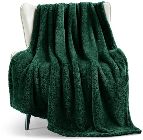 Exclusivo Mezcla Soft Fleece Throw Blanket for Sofa, Super Soft Velvet Plush Blanket for Bed, Fuzzy Cozy and Warm for All Seasons, 127x152 CM, Forest Green