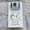 Letrero solar acrílico personalizado para casa, placa LED moderna con número de puerta, corte láser, placa contemporánea para casa, placas de dirección para hogares (15 x 28 cm, blanco (texto plateado
