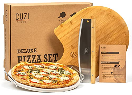 CUZI GOURMET Kit de fabrication de pizza XL 35,6 cm (3 pièces) – Pierre de cuisson ronde en cordiérite naturelle, pelle en bambou et coupepizza – Résistant aux chocs pour faire de grandes pizzas