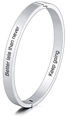 INBLUE Personalisiertes Inspirierendes Armband für Frauen, Individueller Armreif mit Eingravierten Motivierenden Mantra-Sprüchen und Zitaten (Silber & 6 mm Breite)