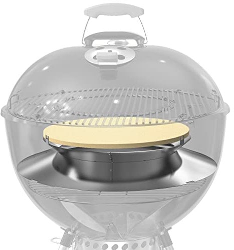 Onlyfire Kit de ahumador de acero inoxidable,Con piedra para pizza y cuatro soportes de elevación de red para hornear,Funciones de calefacción y ahumado,per Kettle Grill da 57 cm
