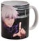 Elbenwald Taza De Café Jujutsu Kaisen Con Satoru Gojo Y Logo Impreso En Todo El Contorno - Capacidad 320 Ml Altura 9 Cm - Taza De Café Para Fans De Anime - Cerámica - Multicolor