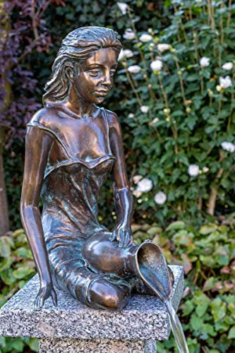 IDYL Rottenecker Bronze-Skulptur Elonie wasserspeiend | 39x30x27 cm | Wasserspeier handgefertigt | Gartenskulptur |Teich-Dekoration | Hochwertiges Kunsthandwerk | Wetterfest