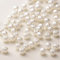 HERZONE ca.2000pcs elfenbeinfarbene Perlen zum Basteln,6mm round lose Perlen für Schmuckherstellung, Handwerk, Dekoration (cremeweiß-6mm)