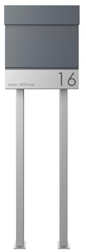 Briefkasten Manufaktur Design Standbriefkasten Kant Edition mit Zeitungsfach - Elegance 4 individuell mit Ihrem Namen & Hausnummer - 120cm Edelstahl-Ständer (RAL 7016 anthrazitgrau)