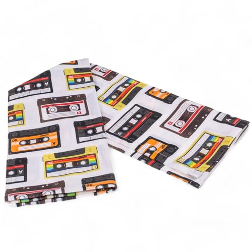 MIJOMA Geschirrtuch aus 100% Baumwolle im Retro Design – Vintage Küchenhandtuch mit Musik-Motiv – saugfähig & waschbar – Küchentuch für Retro-Fans (1, Retro-Kassetten, 40 x 60 cm)