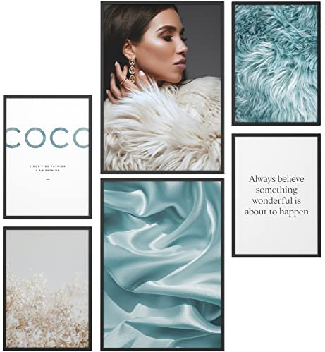 Papierschmiede® Mood Poster Set Coco Blue Furry, Bilder Wohnzimmer Deko Schlafzimmer, 2x DIN A4 und 4x DIN A5, Blau Fell Seide Frau - Wandposter ohne Rahmen