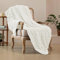 SHANNA Couverture en polaire, fausse fourrure de lapin, moelleuse et chaude, polyvalente, 540 g/m² d'épaisseur, 100 x 160 cm, blanc