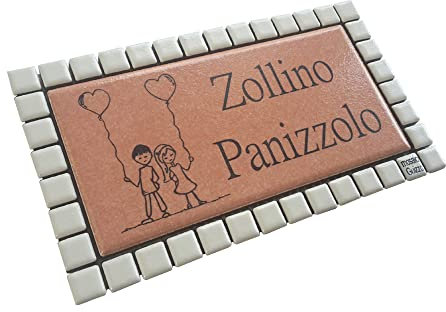 GUIZZO creart - Targa Personalizzata Nomi/Via in Ceramica, Targhetta Modificabile Cornice Mosaico, Targhetta Porta Ingresso Numero Civico Esterno Made in Italy, 17x9.5H cm, Beige Scuro/Bianco