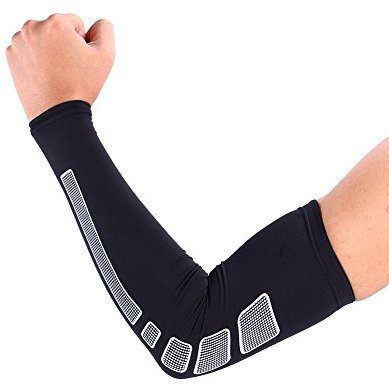 VGEBY 1 Paar Arm Sleeve Sport, Kompressions Armstulpe Arm Sleeve Ellenbogen Schoner UV-Schutz Armsleeve Herren Damen für Outdoor Basketball, Joggen Fitness (Farbe : Schwarz, Abmessung : M)