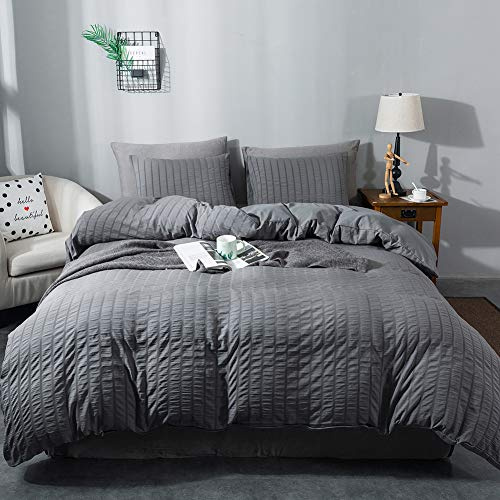 AveLom Seersucker Duvet Cover Set California King Size (104 x 98 inches), 3 Pieces (1 Duvet Cover + 2 Pillowcases), Grey Soft Washed Microfiber, Textured Duvet Cover with Zipper Closure, Corner Ties