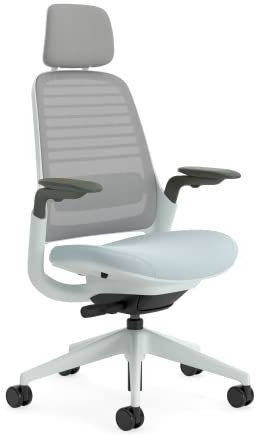 Steelcase Series 1, silla de oficina ergonómica con sujeción lumbar, brazos 4D y reposa cabeza regulables, respaldo de malla Nube tormenta