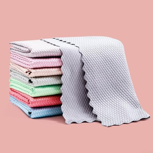 Easily Remove Dust with Our 5pcs Set of Innovative Fish Scale Microfiber Cleaning Cloths