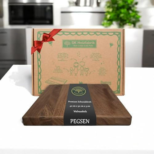 Personalisiertes Schneidebrett aus Nussbaumholz - Hochwertiges Küchenbrett aus Holz - Holzschneidebrett mit Standfüßen - Holz Schneidebrett groß 40 x 30 x 2,5 cm mit Saftrille