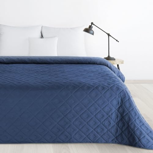 Design91 Alara Tagesdecke 220x240 cm Dunkelblau – Gesteppter Bettüberwurf aus Mikrofaser – Einfarbig mit 3D Muster – Weich & Pflegeleicht – Ganzjährig verwendbar