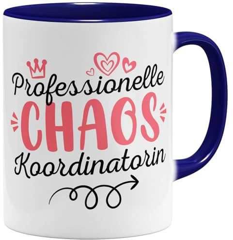 OM3® Professionelle Chaos Koordinatorin Kaffee-Tasse mit Spruch - Bürotasse Büro - Keramik Becher - 325ml - Beidseitig Bedruckt - Dunkelblau