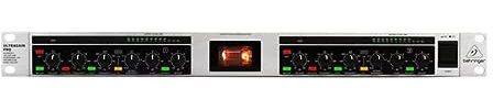 Behringer ULTRAGAIN PRO MIC2200 Audiophile Vacuum Tube microfono/preamplificatore di linea