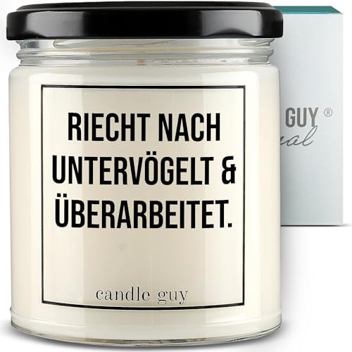 candle guy Duftkerze | Riecht nach untervögelt und überarbeitet. | Handgemacht aus 100% Sojawachs | 70 Stunden Brenndauer