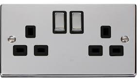 Click Deco VPCH536BK Polished Chrome ‘Ingot’13A 2 Gang DP Switched Socket Outlet black insert