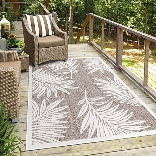 carpet city Teppich Outdoor Wetterfest - Beige - 140x200 cm - Palmen-Blätter - Balkon Teppich Wasserabweisend - In-& Outdoor Teppiche für Terrasse, Garten, Küche, Bad oder Wohnzimmer