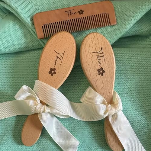 MEIEG Personalisierte Weiche Baby-Haarbürste, Individuell Gravierte Haarkämme, Baby-Dusche-Taufe, DIY Haarbürste Wollkamm, Babybürsten-Set