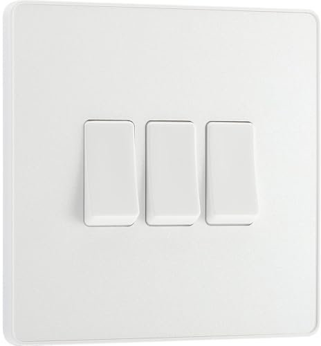AMK® BG Triple Light Switch 20 Amp 16AX 3 Gang 2 Way Plastic Pearlescent White Fits 25mm Box Includes Fixings