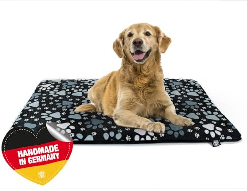 Made in Germany rutschfeste Hundedecke, Pfote Schwarz, 30 x 45 cm, für kleine & große Hunde I Flauschige Hundedecke, waschbar, trocknergeeignet mit 4 cm Polster-Füllung